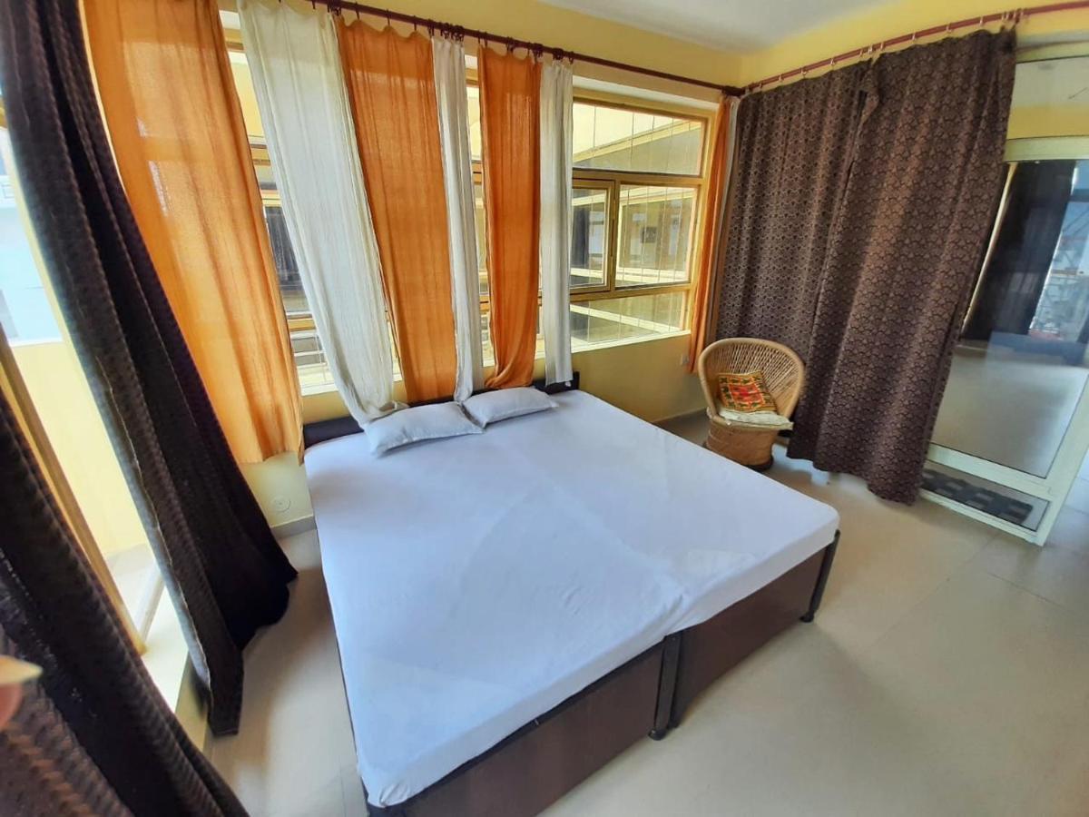 Devi Music Ashram Bed & Breakfast ริชิเคช ภายนอก รูปภาพ