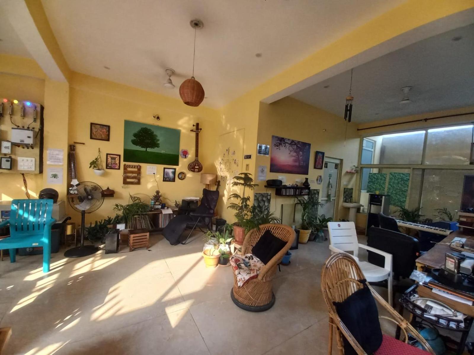 Devi Music Ashram Bed & Breakfast ริชิเคช ภายนอก รูปภาพ